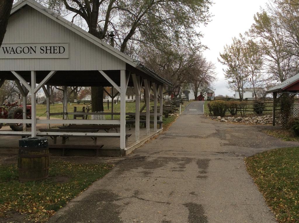 Countryside Inn Nappanee Esterno foto