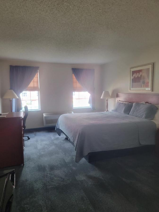 Countryside Inn Nappanee Esterno foto