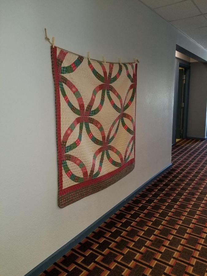 Countryside Inn Nappanee Esterno foto