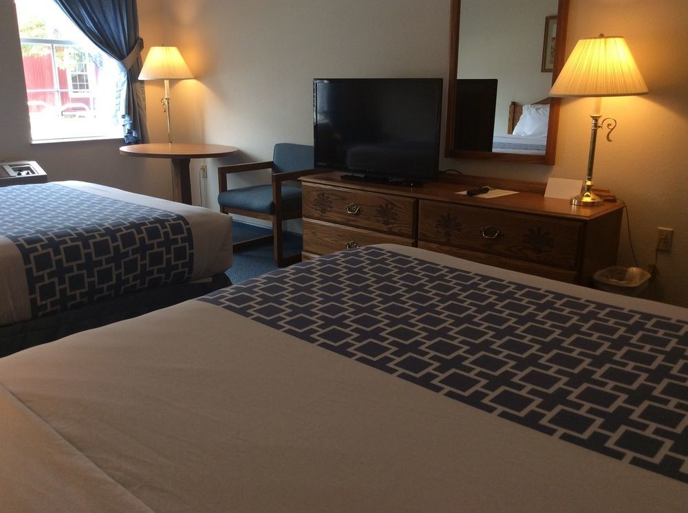 Countryside Inn Nappanee Esterno foto